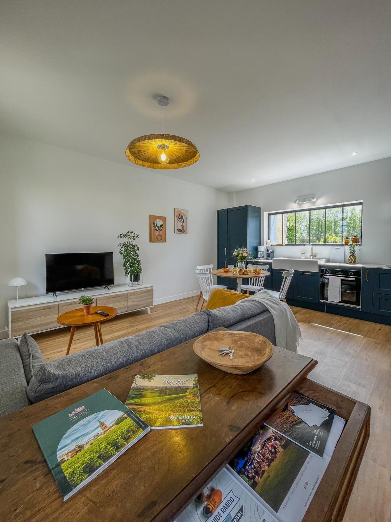 Maison Cosy Avec Vue Sur Les Vignes. Либурн Экстерьер фото